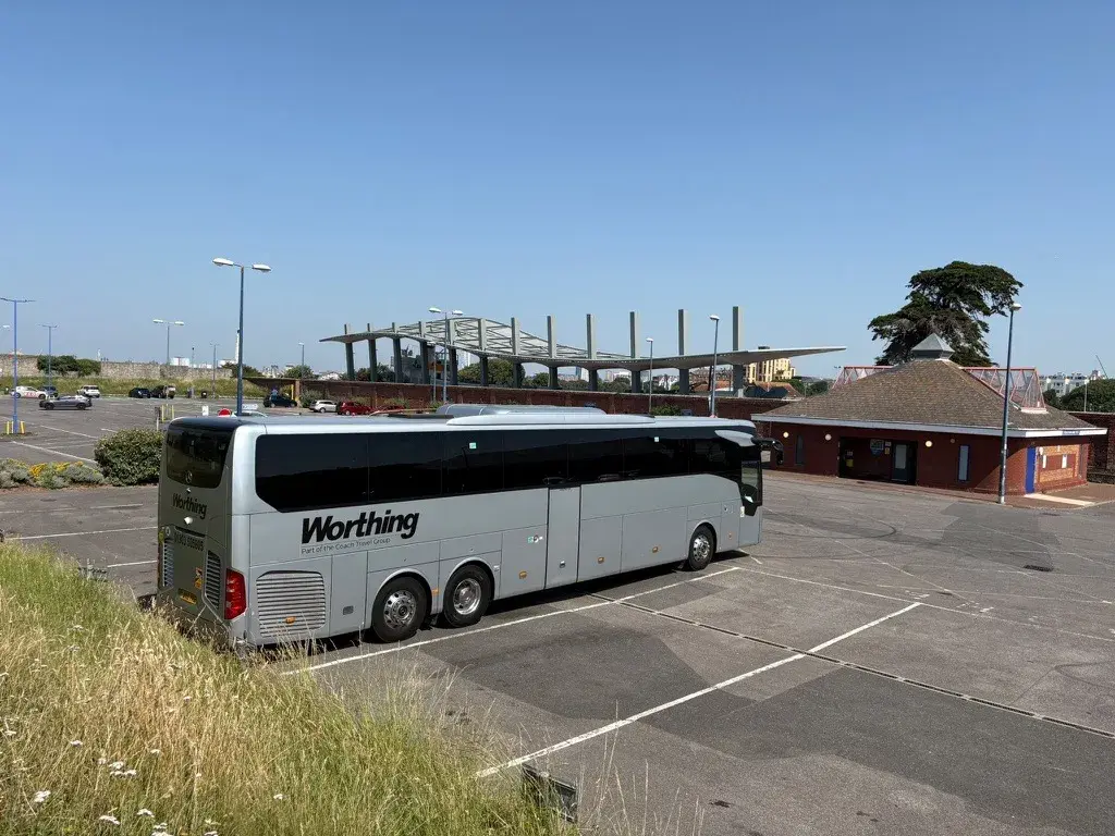 Worthing Coach